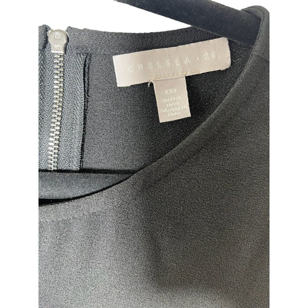 Chelsea28 Womens dress black crepe shift Size XXS Exposed back-zip closure NWT - Picture 7 of 7